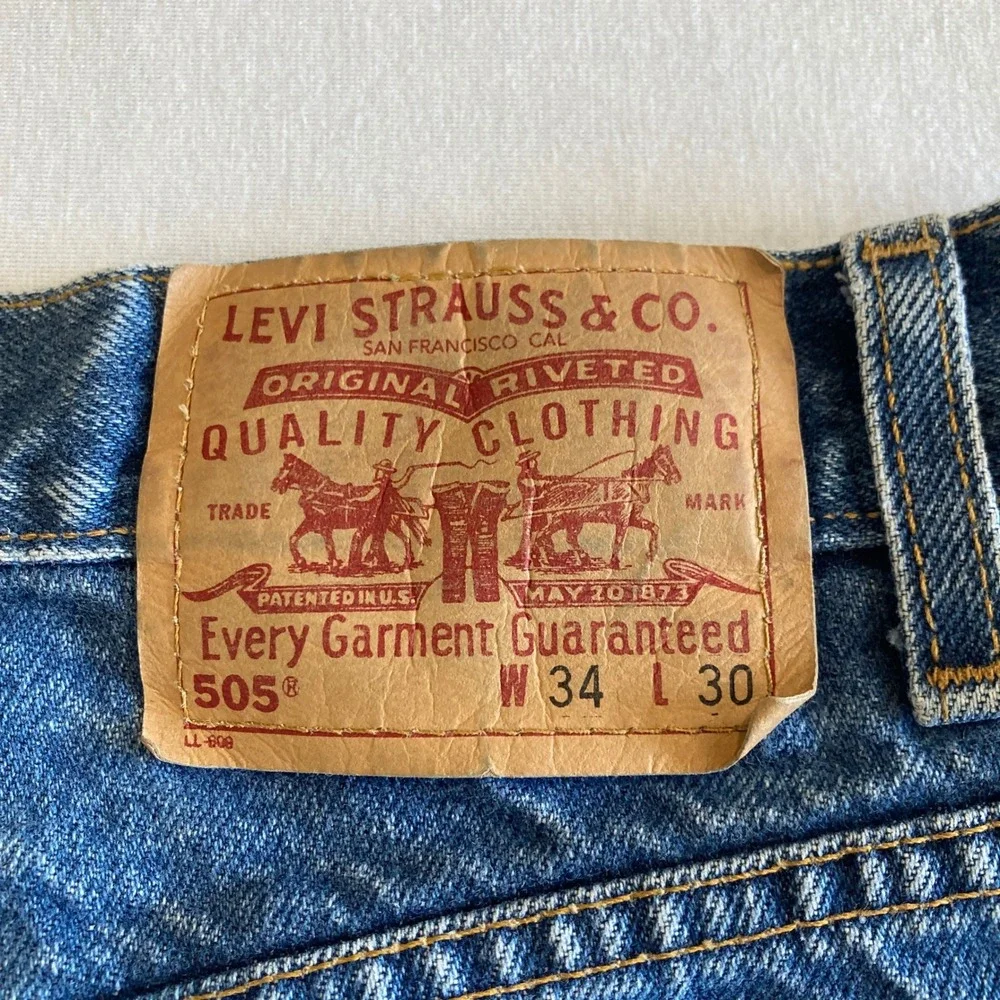 Vintage Levis 505 Men 34x30 (Fit 32x29) Regular Fit Straight Med Wash Y2K 2000